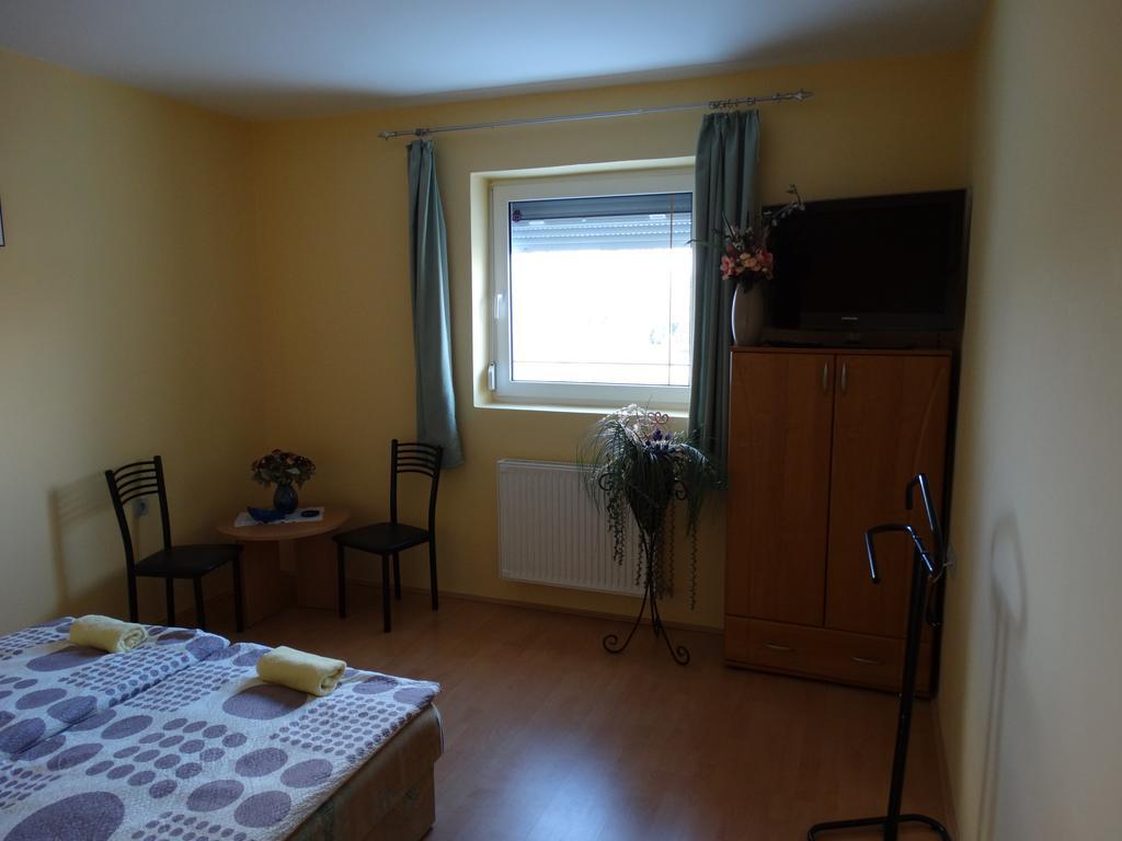 Herkules Apartman ザラカロシュ エクステリア 写真