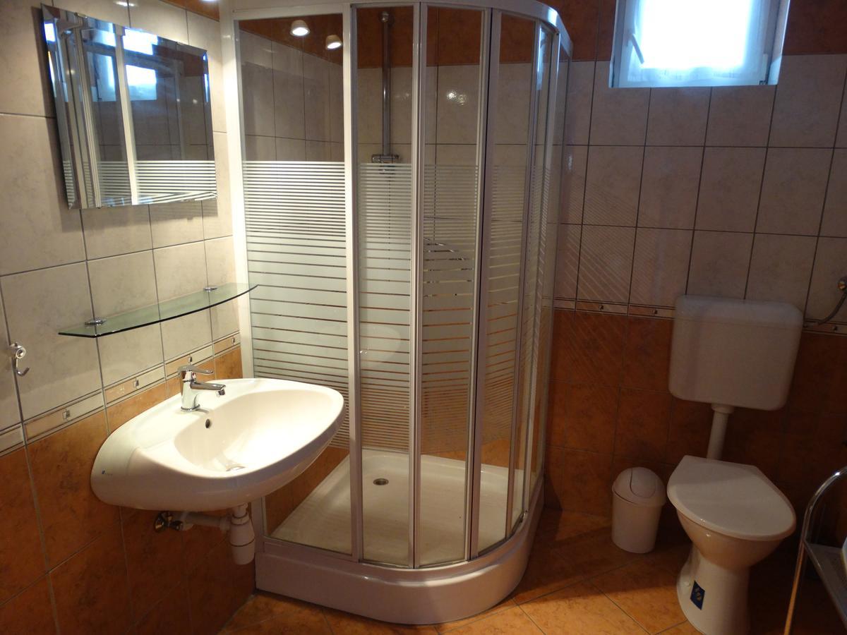 Herkules Apartman ザラカロシュ エクステリア 写真